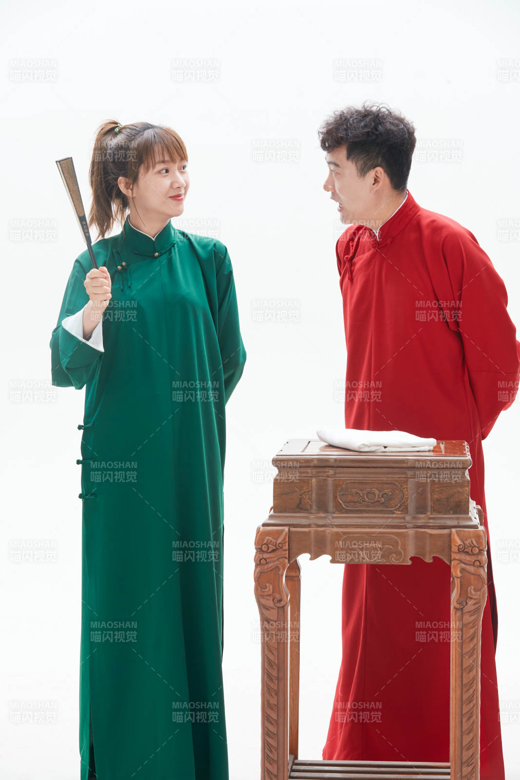 中国传统曲艺对口相声表演艺术形象