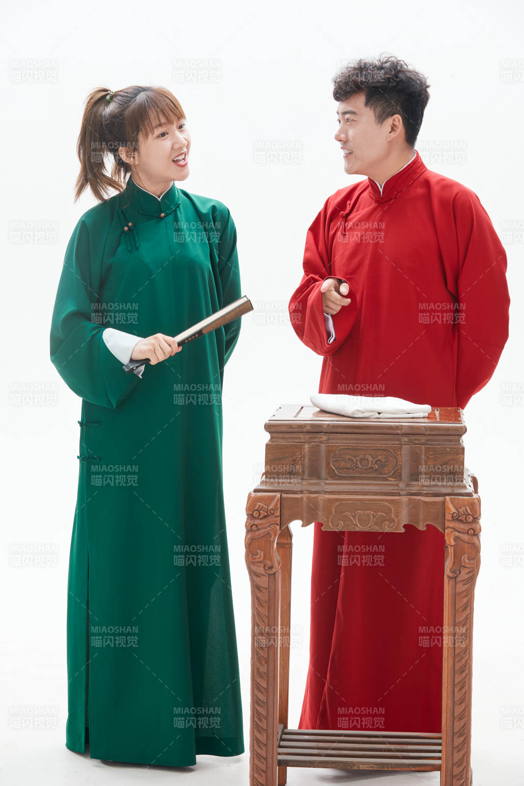 中国传统曲艺对口相声表演艺术形象