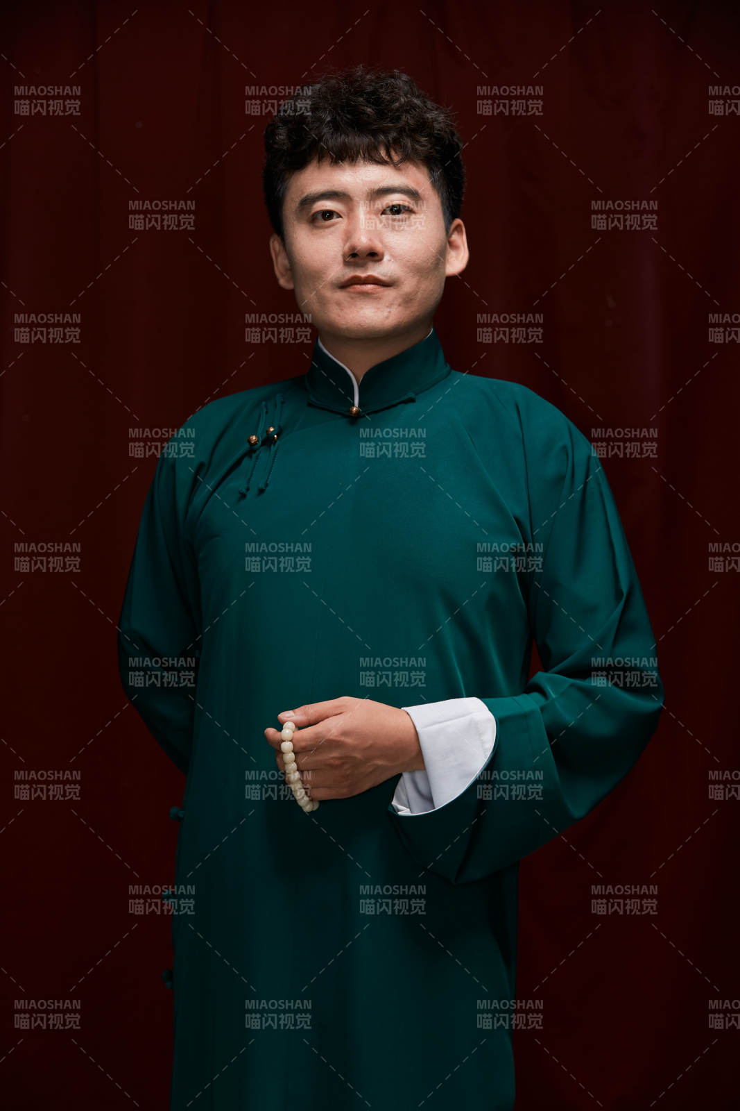 中国传统曲艺相声表演艺人形象