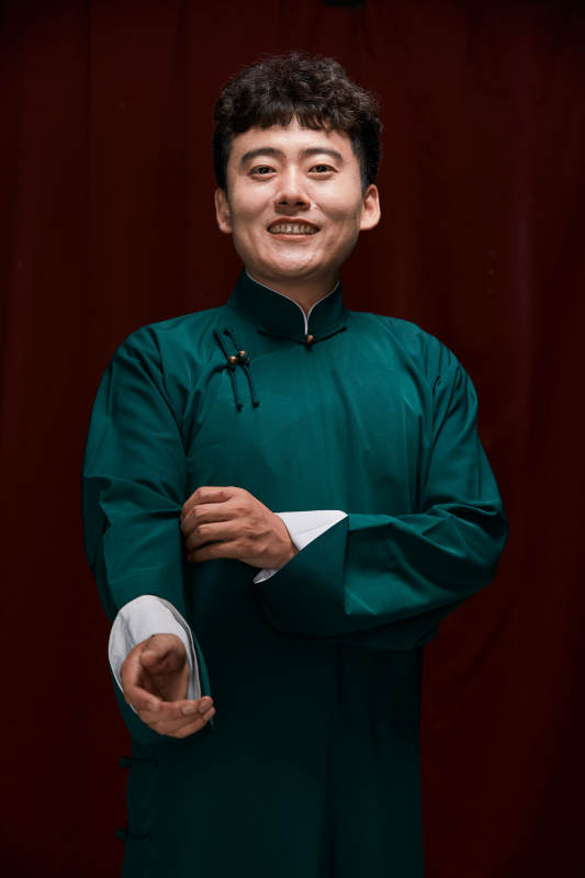 中国传统曲艺相声表演艺人形象