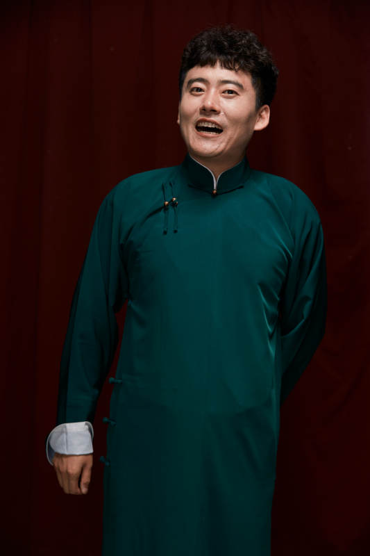 中国传统曲艺相声表演艺人形象