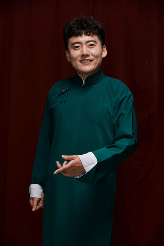 中国传统曲艺相声表演艺人形象