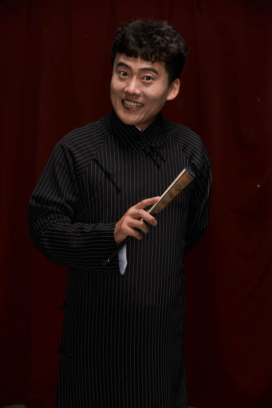 中国传统曲艺相声表演艺人形象