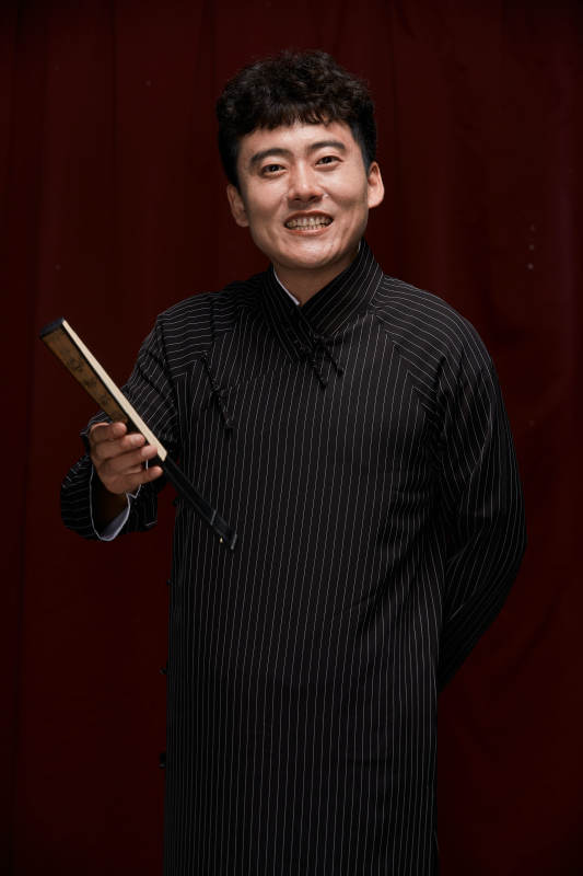 中国传统曲艺相声表演艺人形象