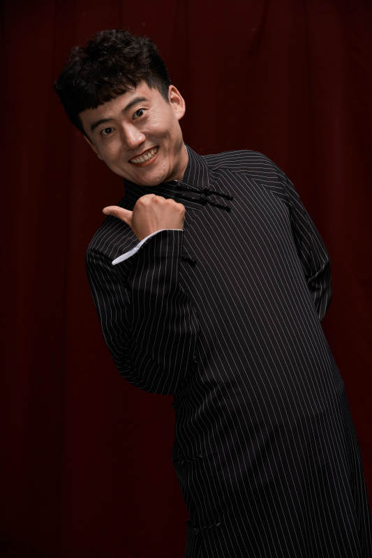 中国传统曲艺相声表演艺人形象