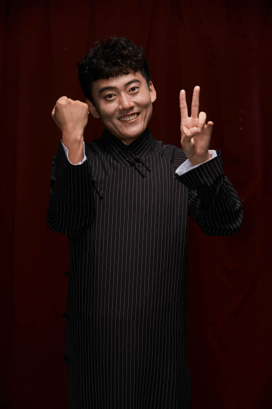 中国传统曲艺相声表演艺人形象