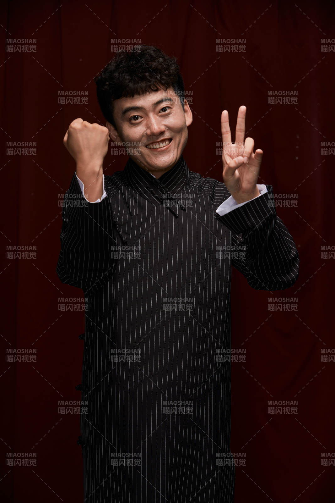 中国传统曲艺相声表演艺人形象