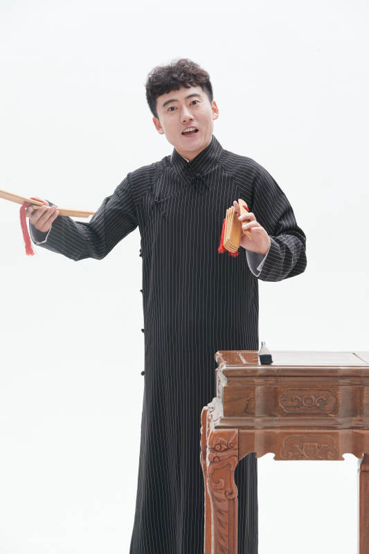 中国传统曲艺相声表演艺术形象