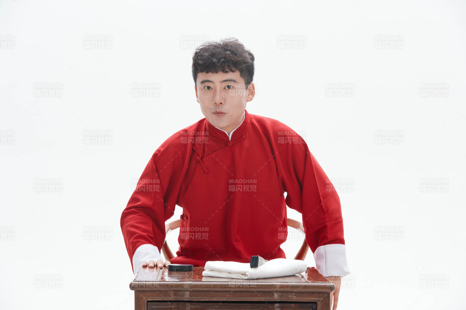 中国传统曲艺相说书人演艺术形象