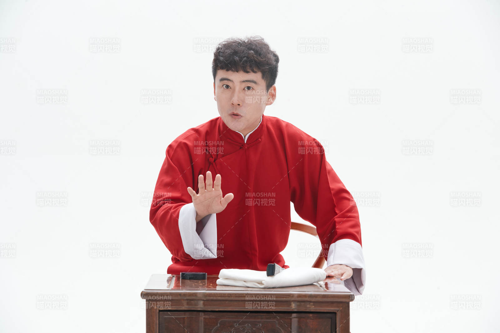 中国传统曲艺相说书人演艺术形象