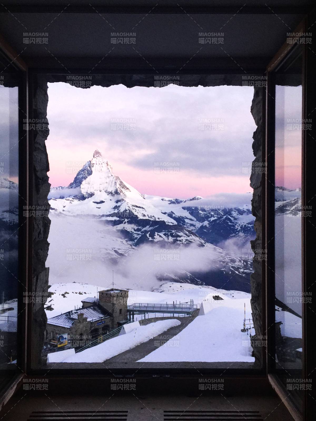 瑞士雪山之巅马特洪峰