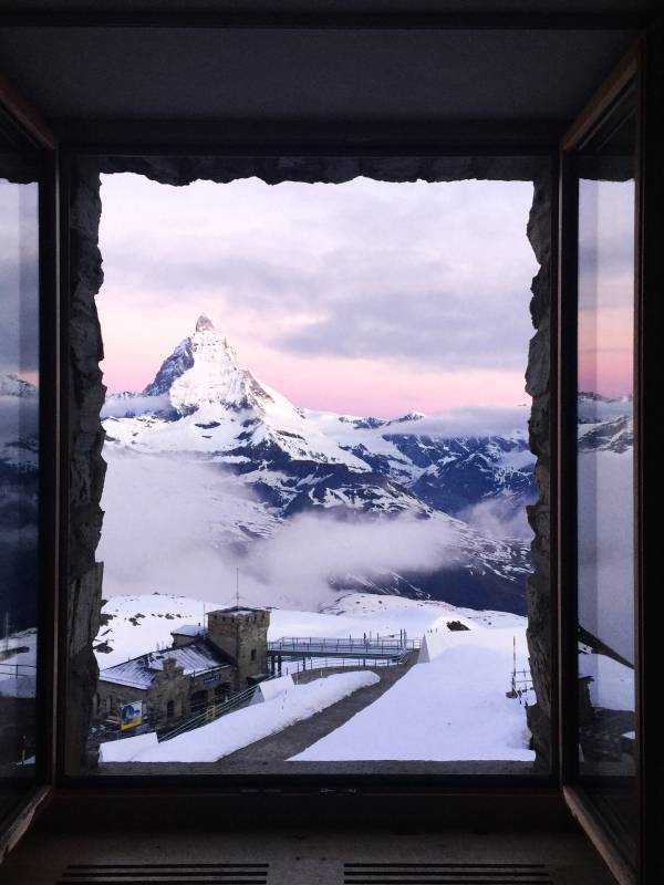 瑞士雪山之巅马特洪峰