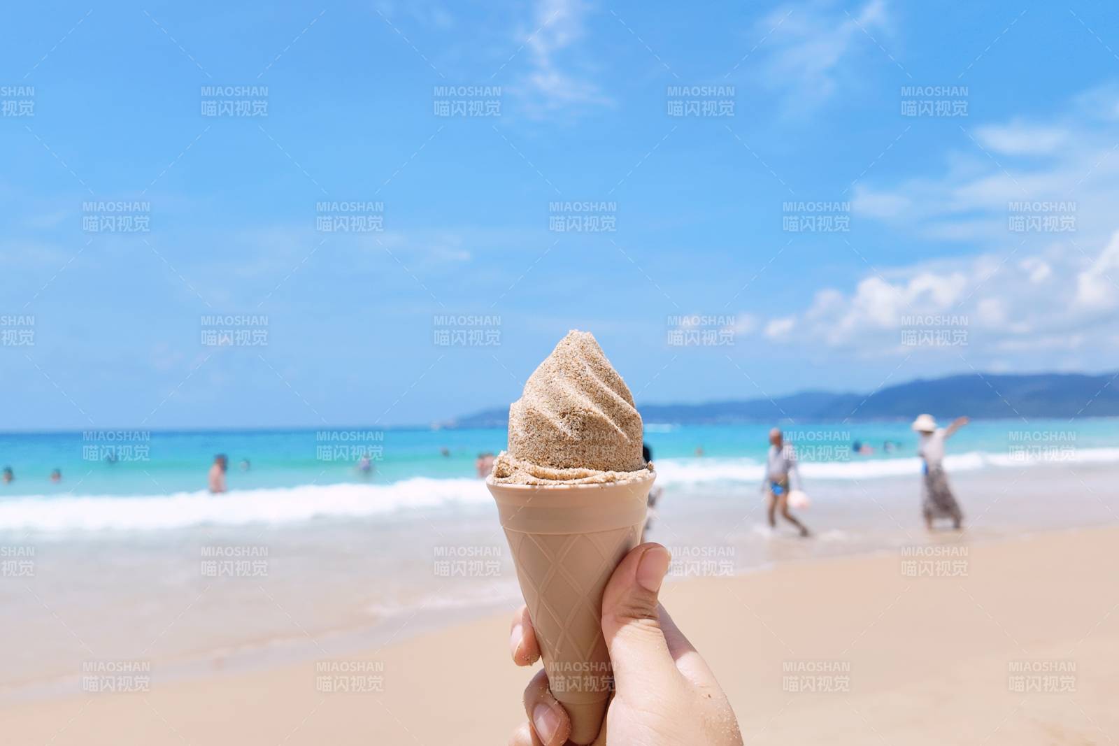 海滩上的冰淇淋