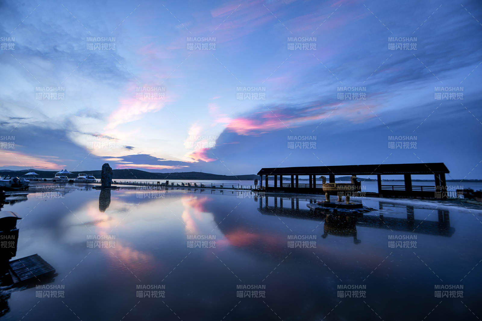 中国河北省张家口地区沽源县天鹅湖景区夏天