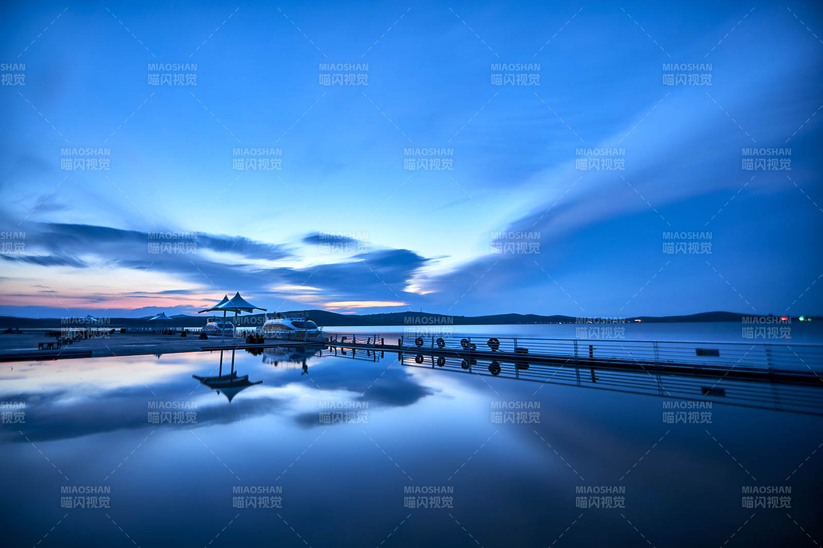 中国河北省张家口地区沽源县天鹅湖景区夏天