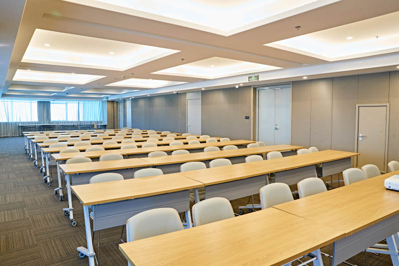 现代公司会议室