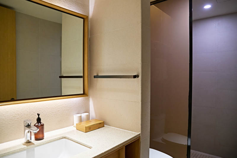 明亮整洁干净的酒店宾馆客房