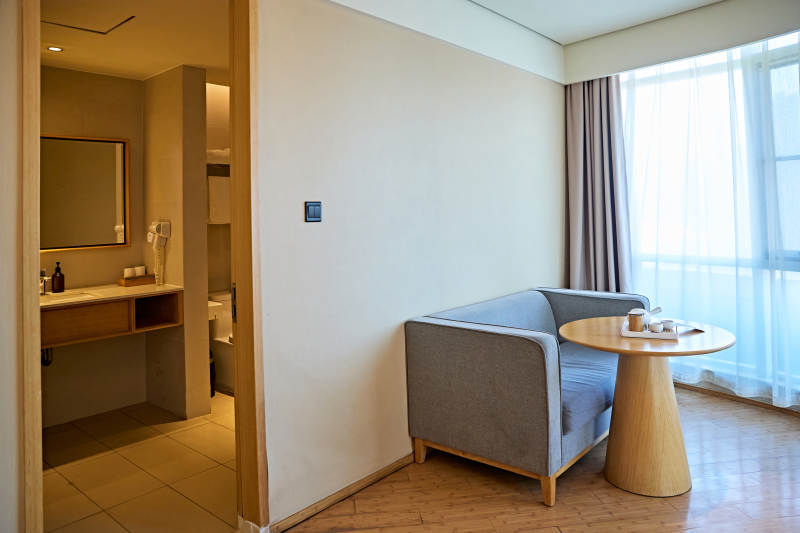 明亮整洁干净的酒店宾馆客房