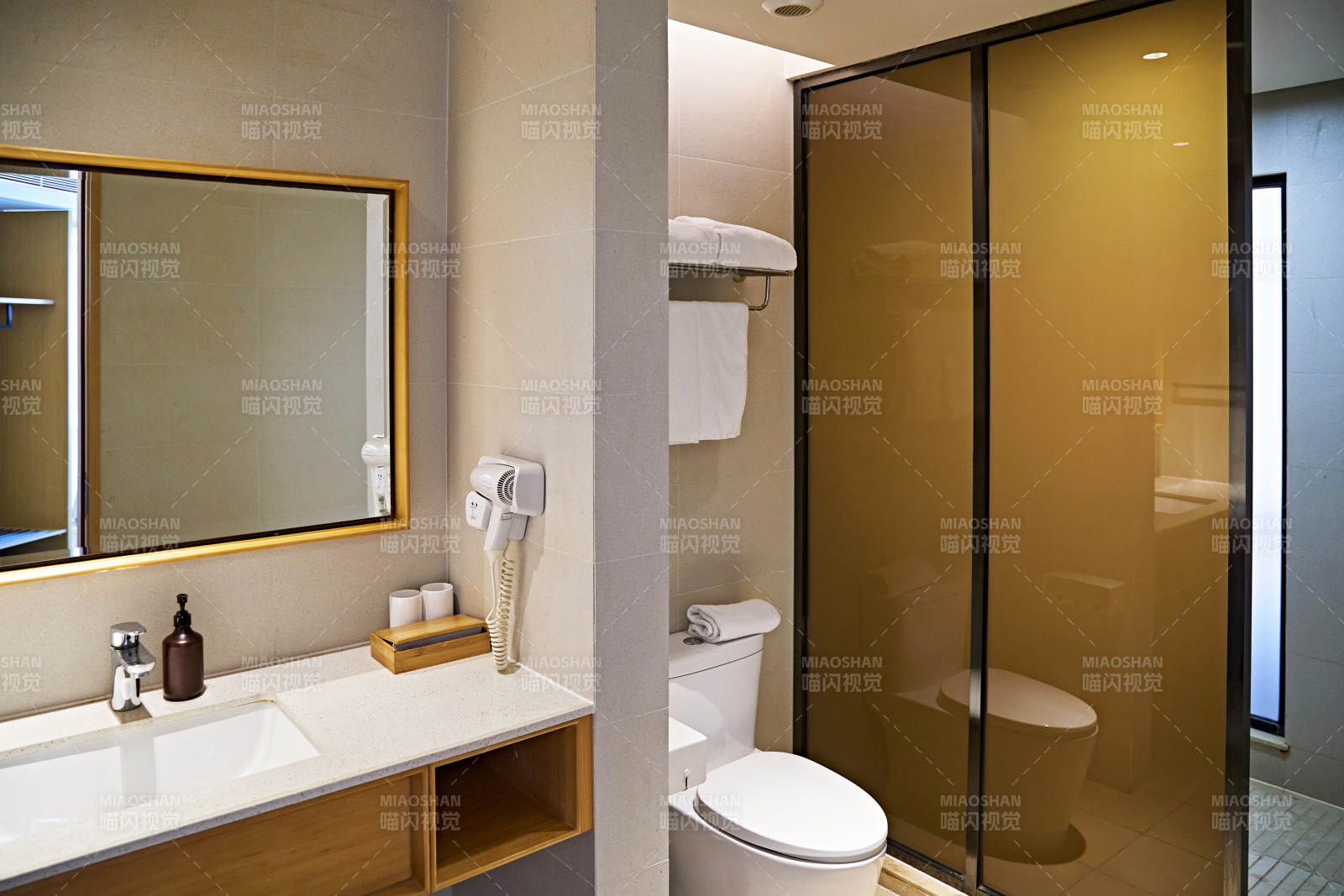 明亮整洁干净的酒店宾馆客房