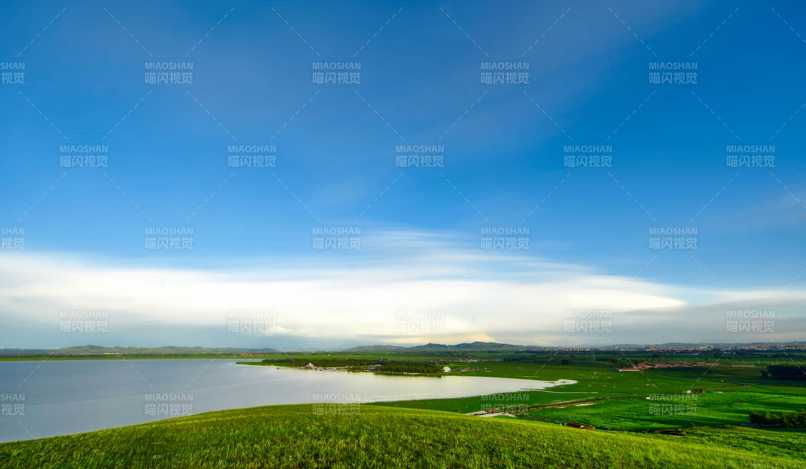 中国河北省张家口地区沽源县天鹅湖景区夏天