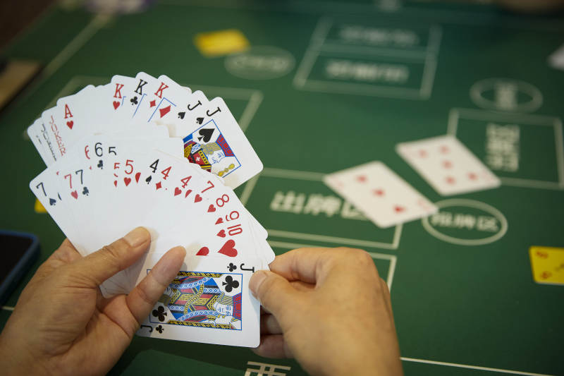 掼蛋扑克比赛现场