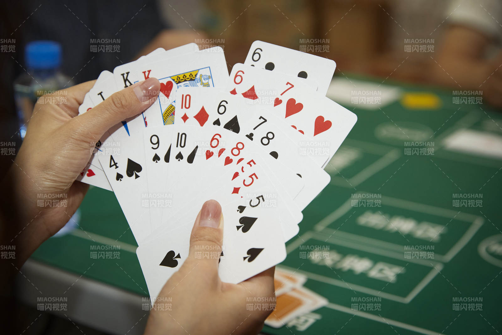 摜蛋撲克比賽現場