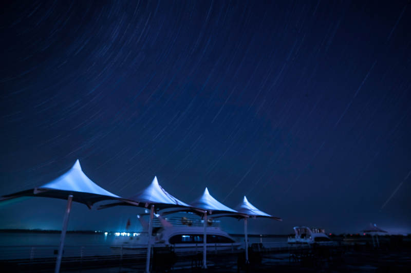 中国河北省张家口沽源县天鹅湖景区星轨