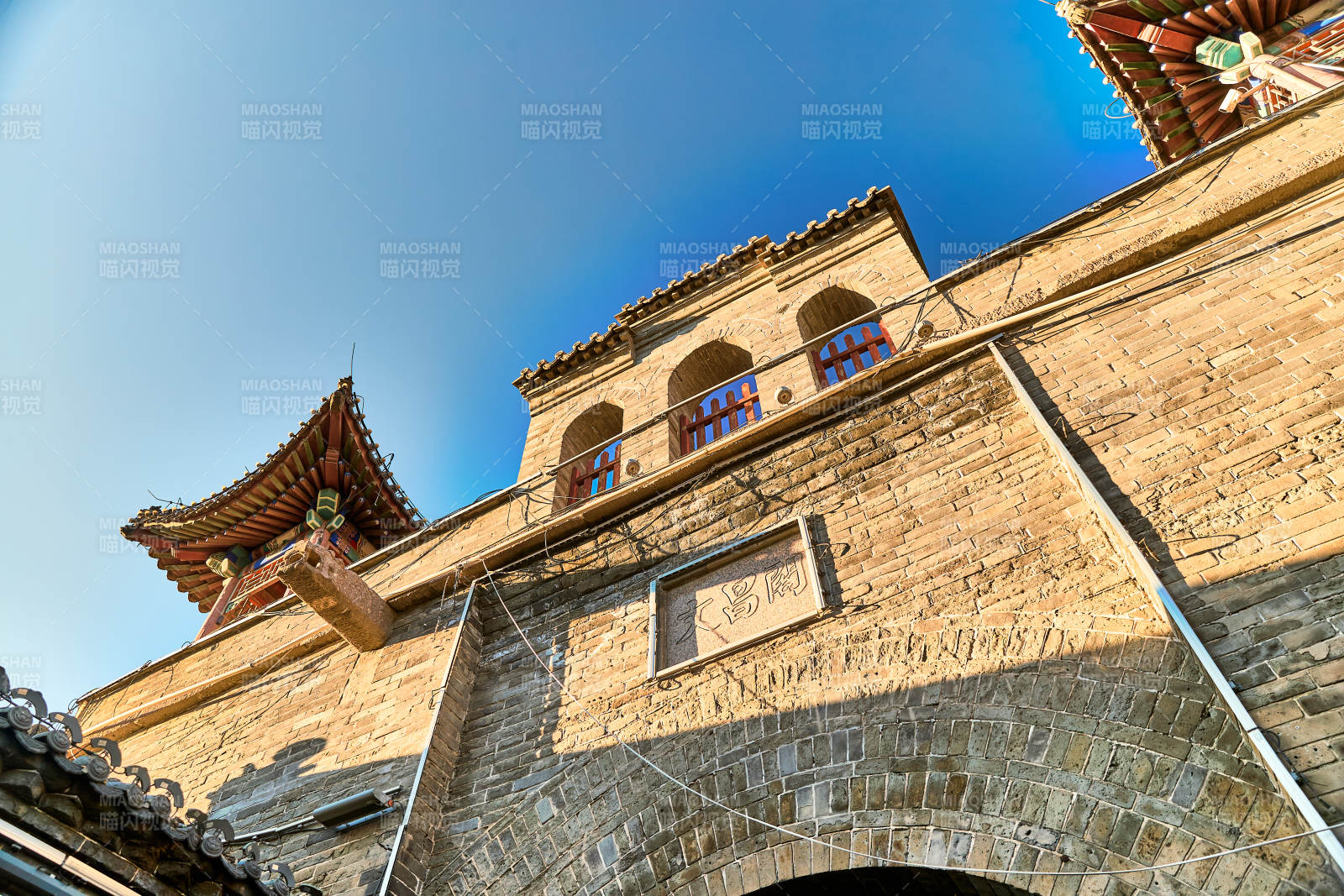 中国河北省张家口市堡子里景区鼓楼建筑外观