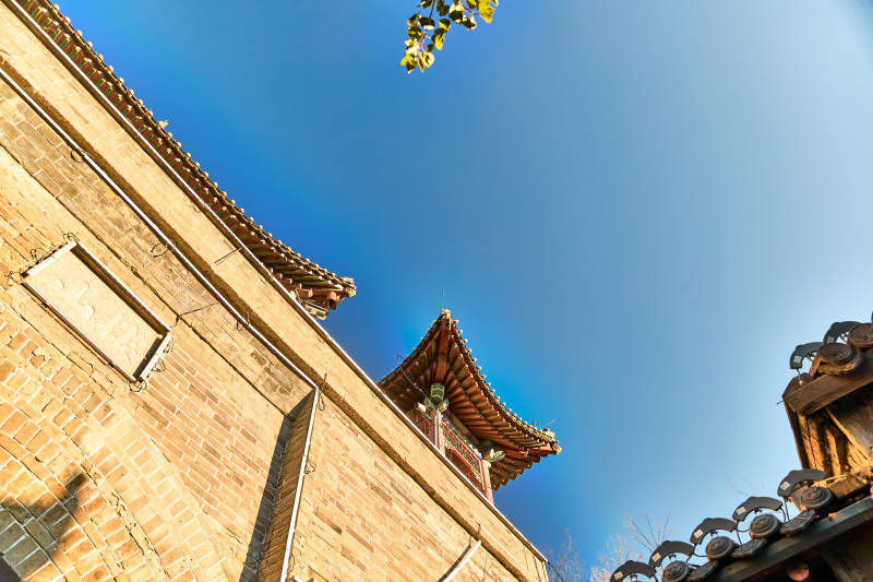 中国河北省张家口市堡子里景区鼓楼建筑外观