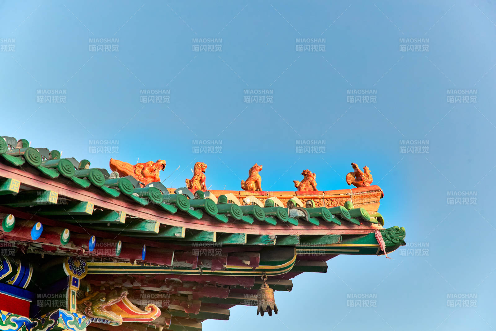 中国河北省张家口市堡子里景区古建筑飞檐特写