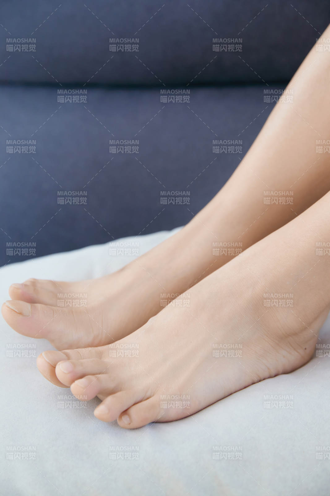 健康女性足部特写展示