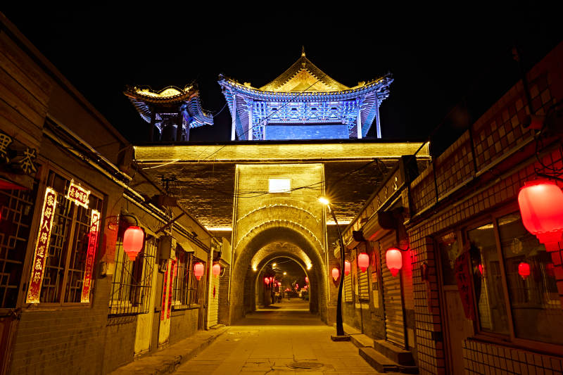 中国河北省张家口市堡子里景区夜景