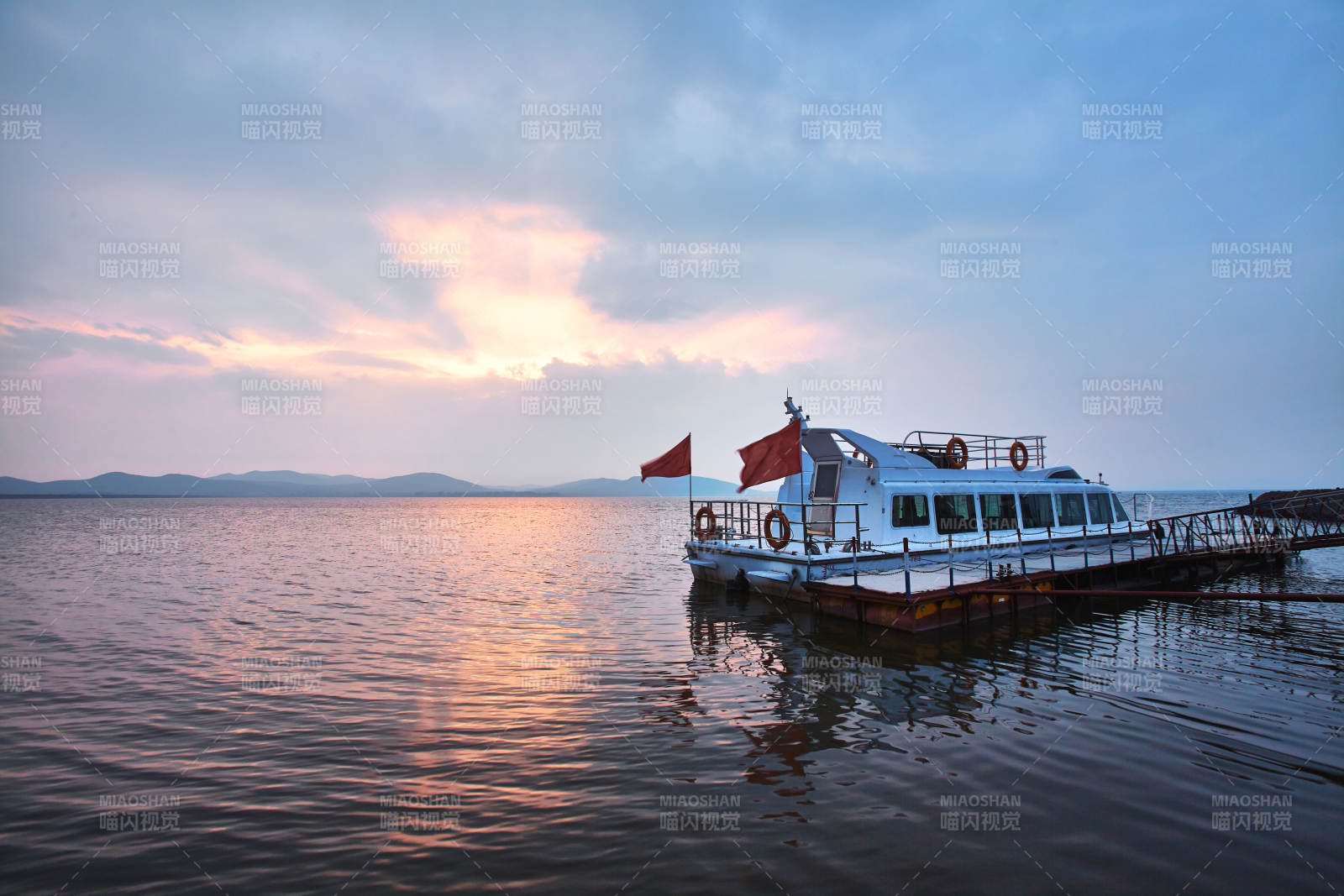 中国河北省张家口地区沽源县闪电湖景区夏天