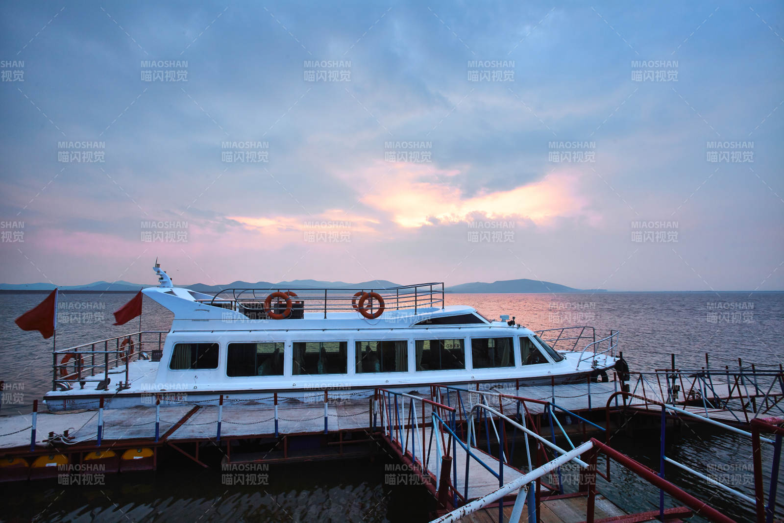 中国河北省张家口地区沽源县闪电湖景区夏天