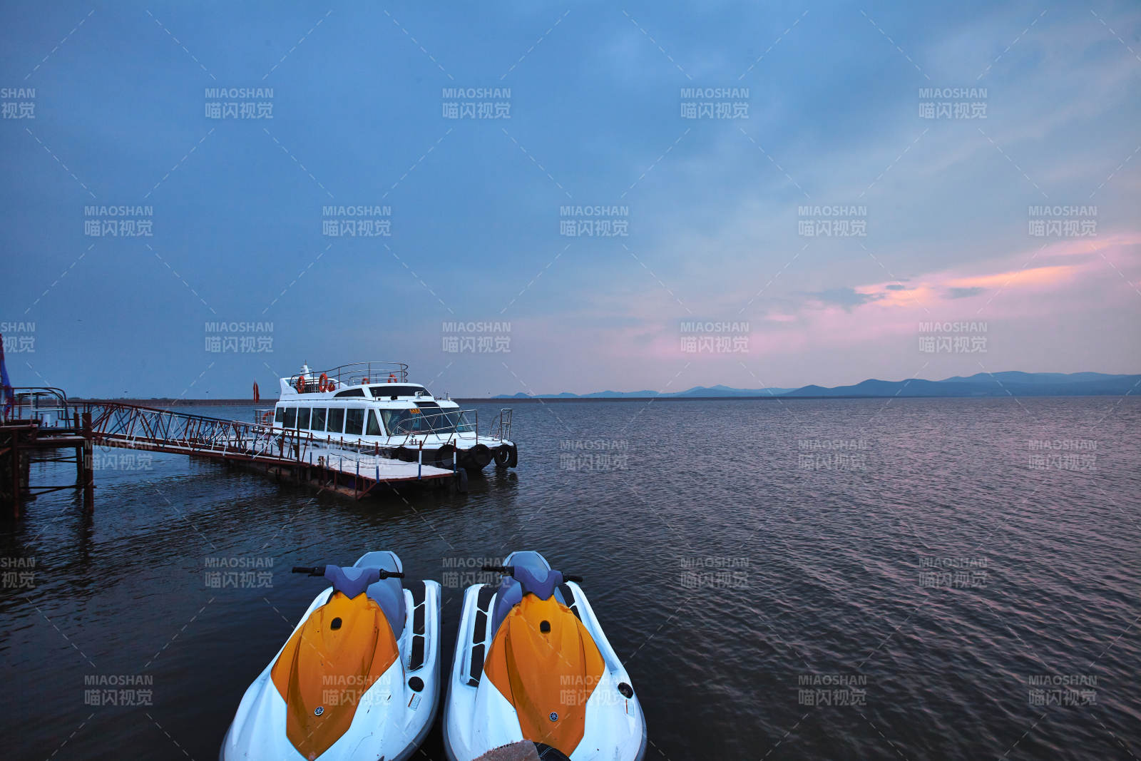 中国河北省张家口地区沽源县闪电湖景区夏天