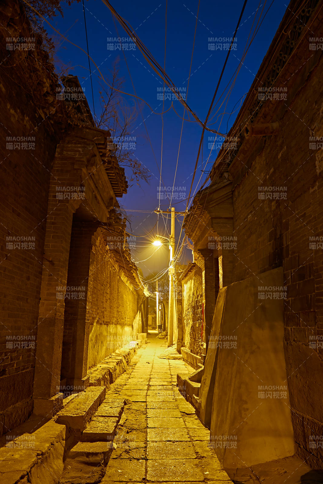 中国河北省张家口市堡子里景区夜景