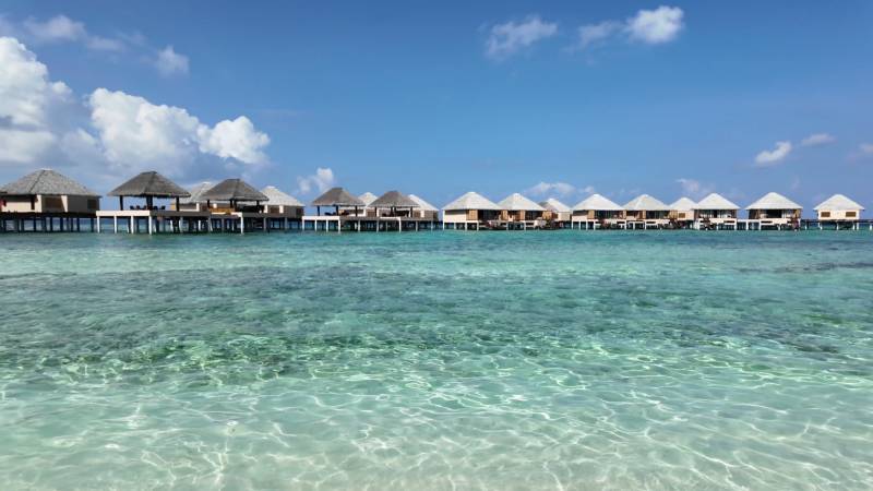 碧海蓝天水屋群