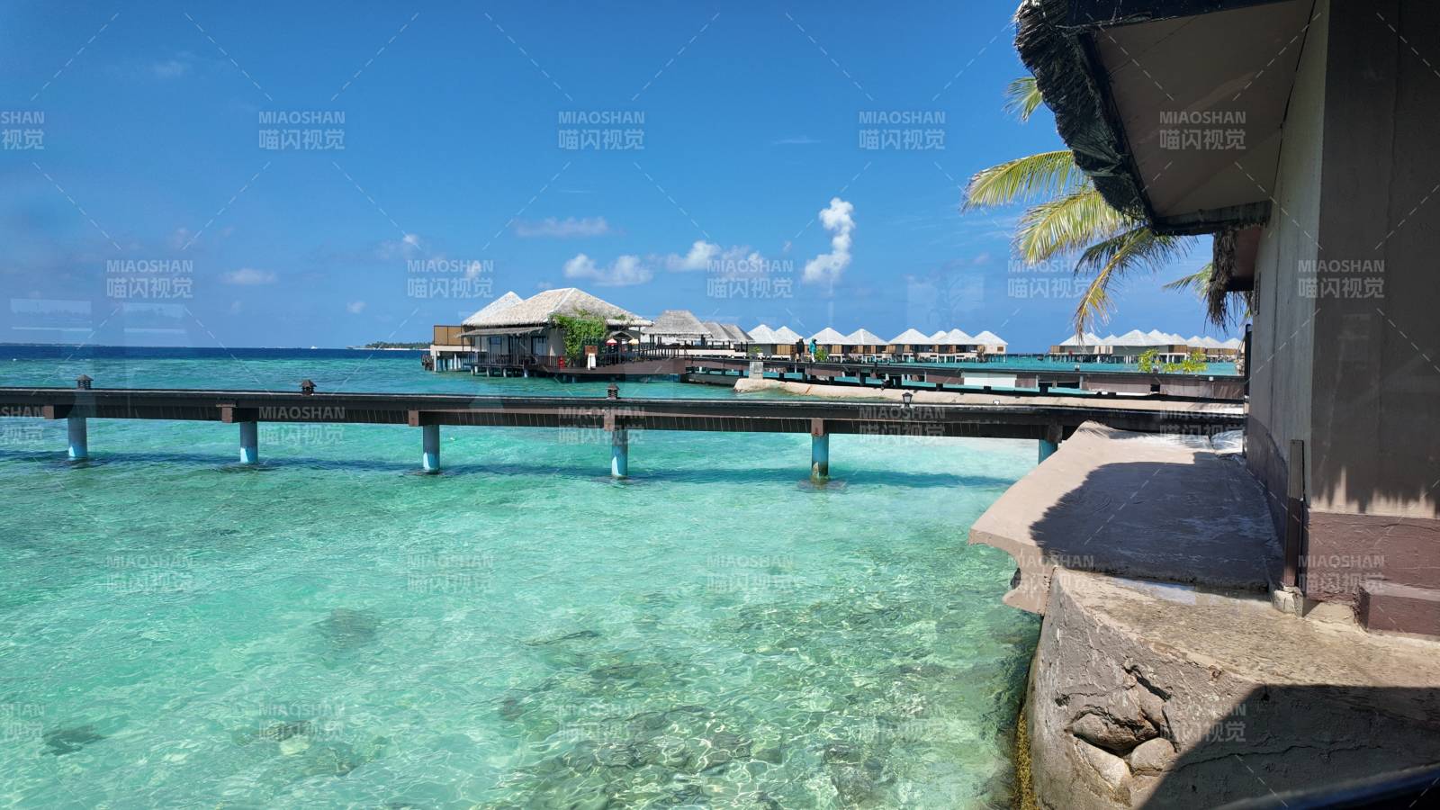 碧海蓝天度假村