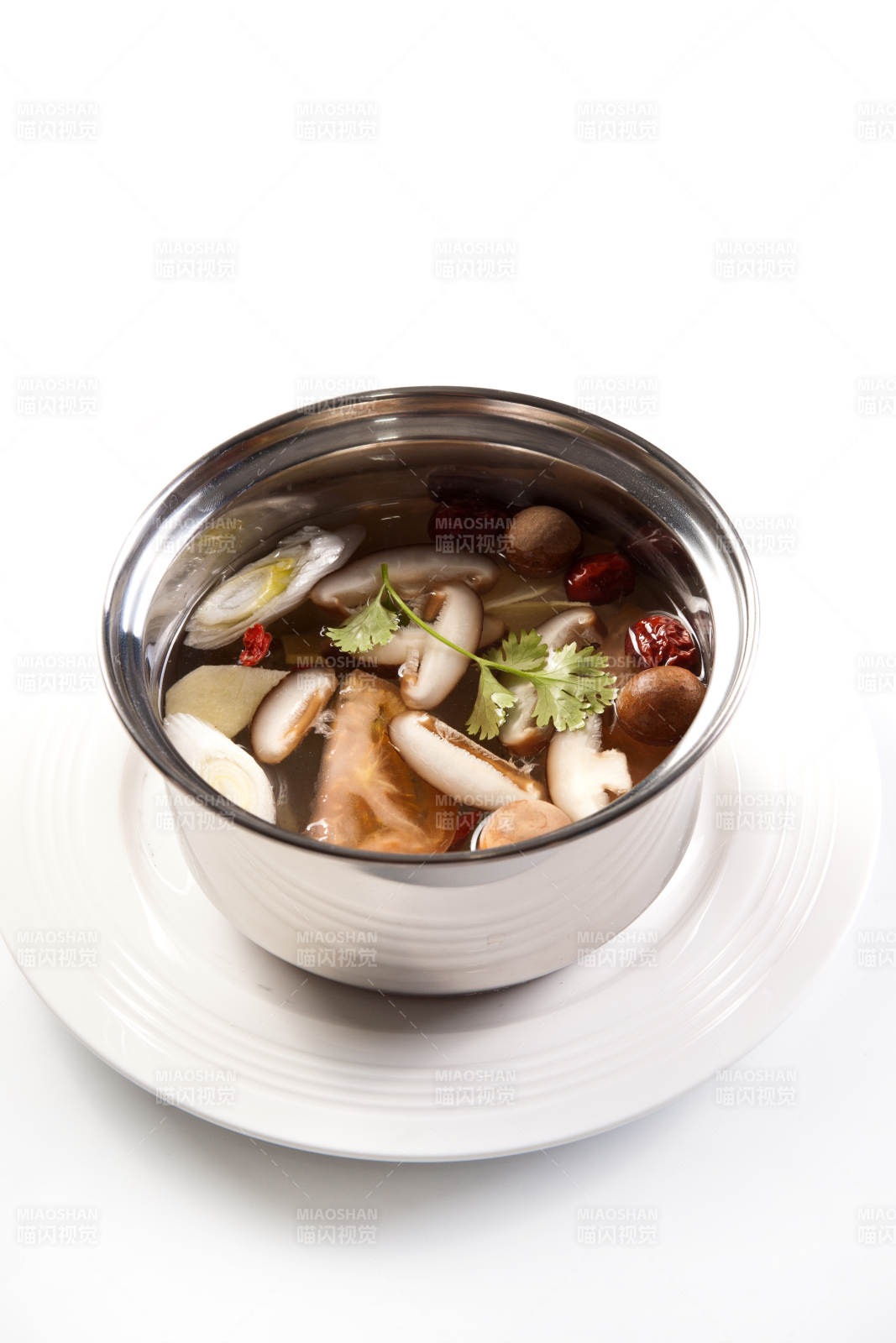 火锅汤底山珍菌汤
