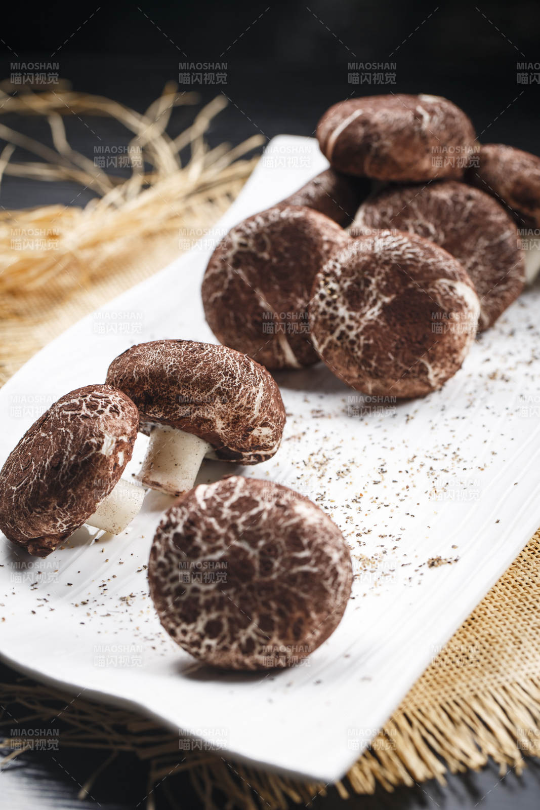 农家炸馍配炖菜