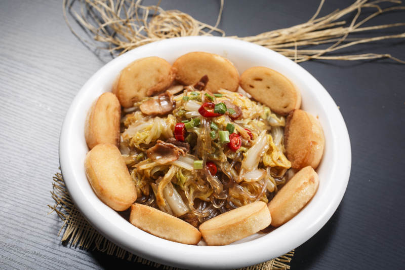 鱿鱼猪耳鸭蛋卷切片