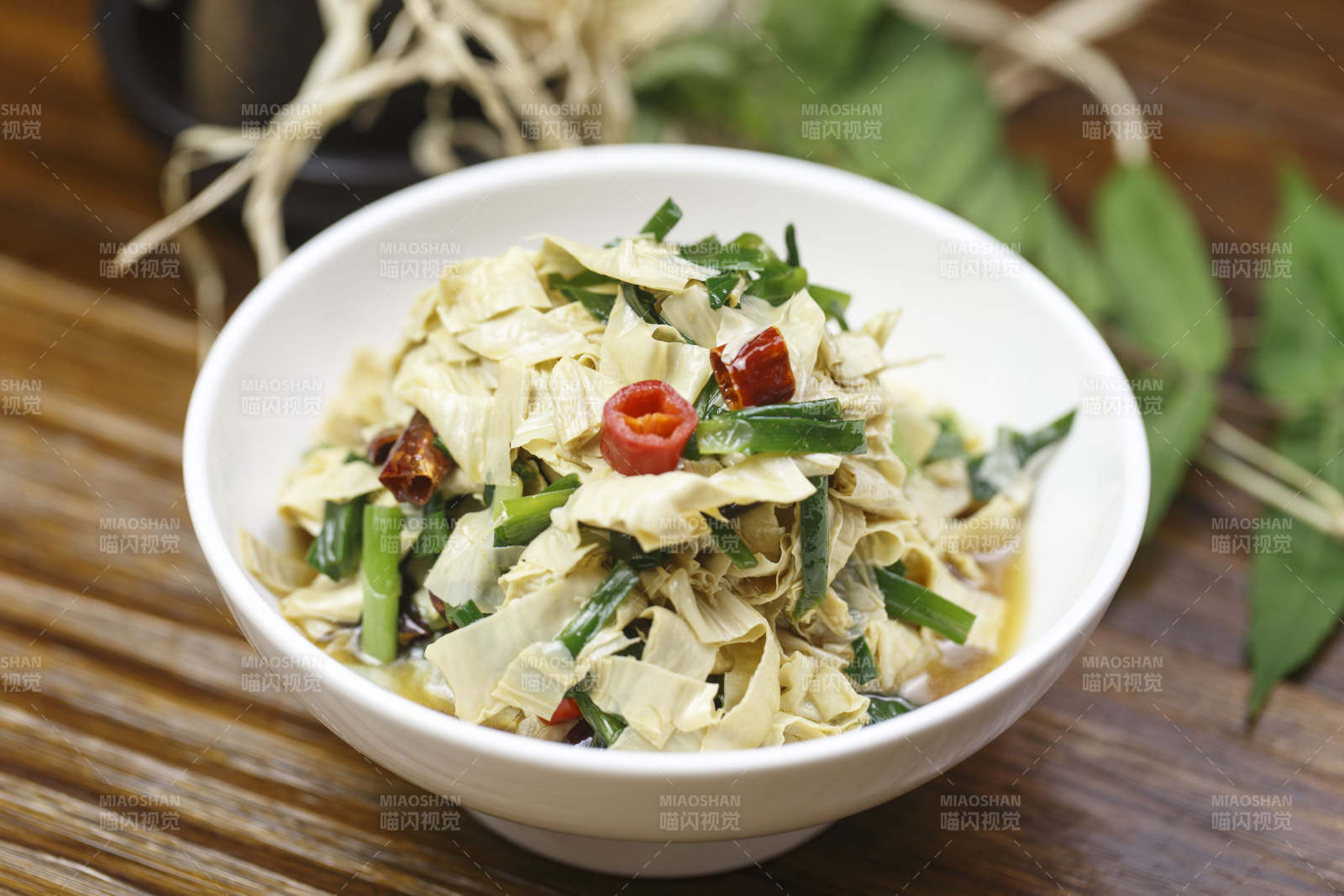 韭菜香炒油豆皮