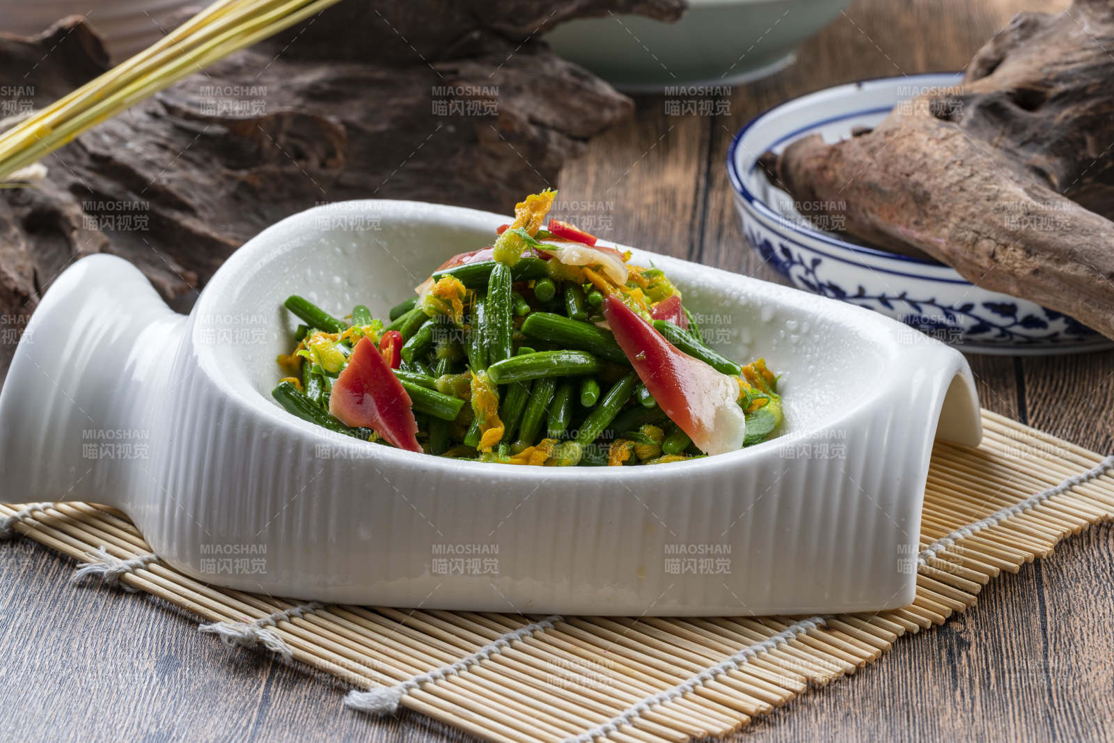 黄瓜仔凉拌北极贝