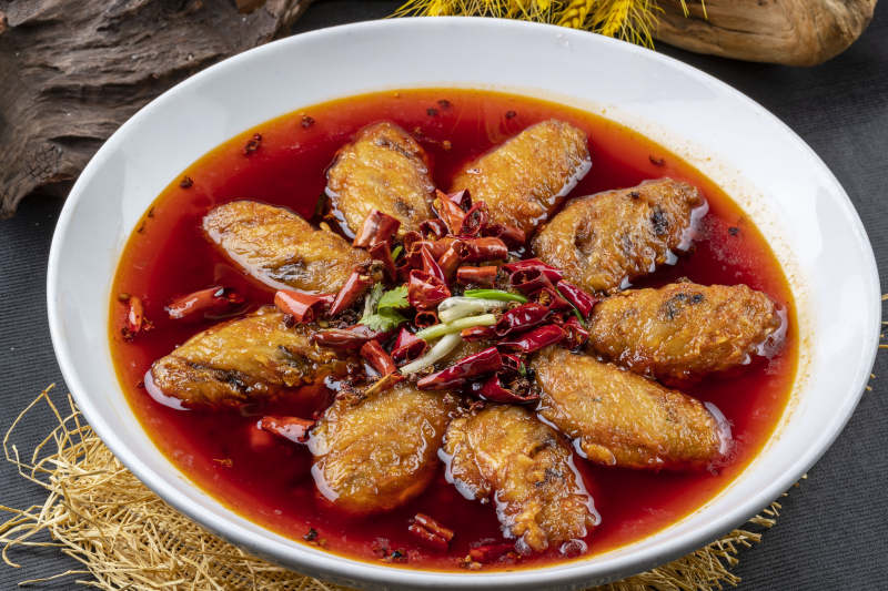 红油香辣鸡翅中