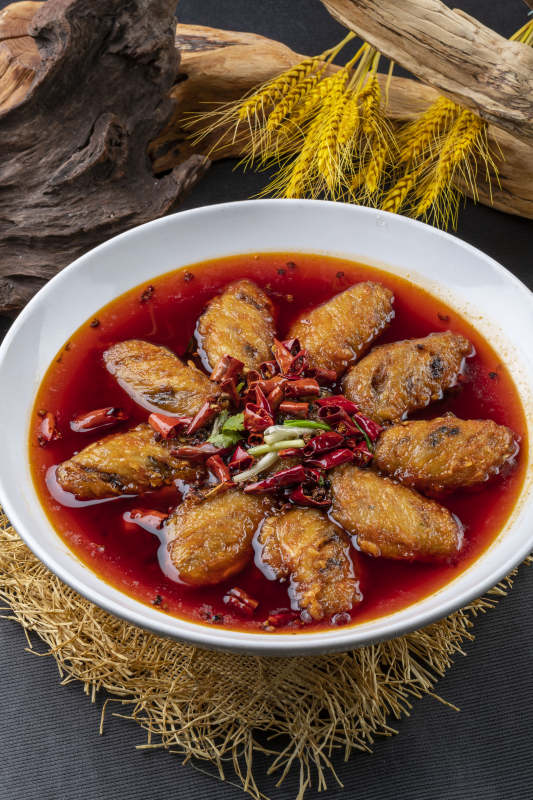 红油香辣鸡翅中