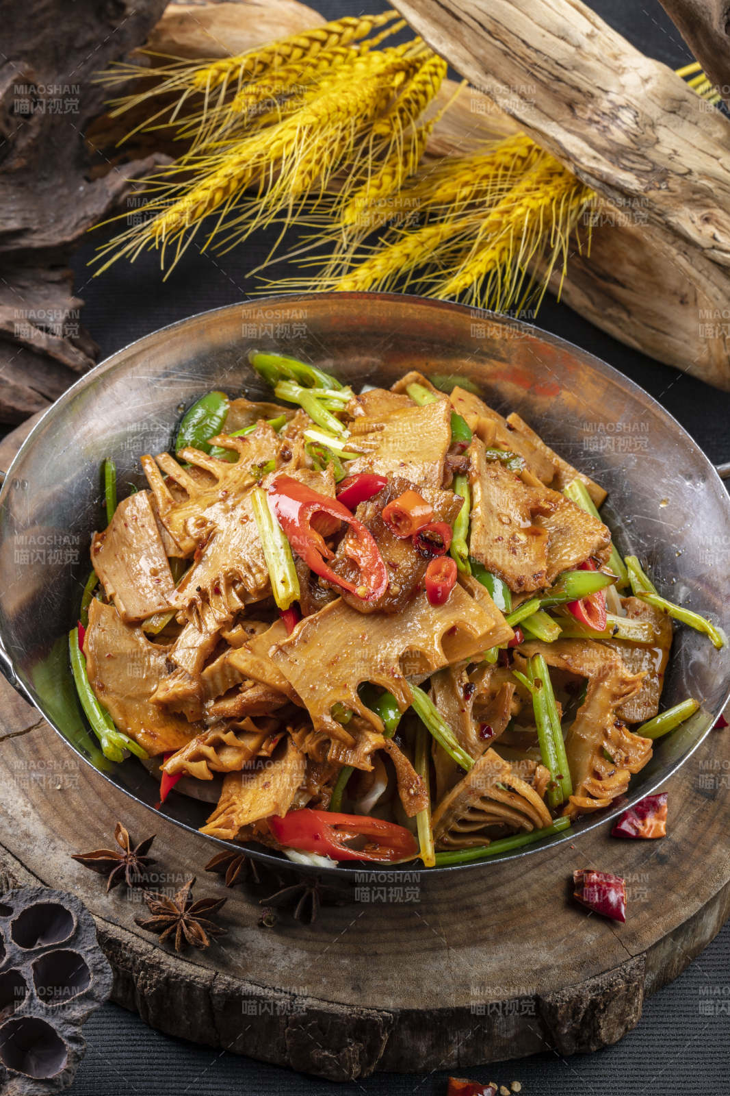 香辣干锅春笋玉兰片