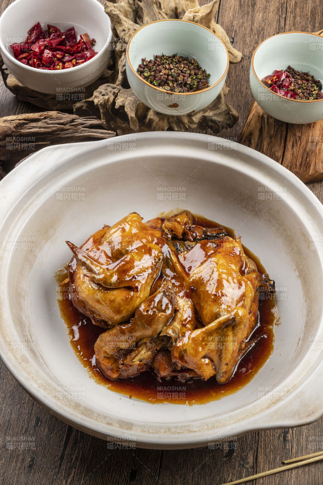 砂锅酱香鸡