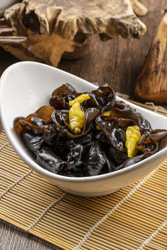 捞汁泡椒黑木耳