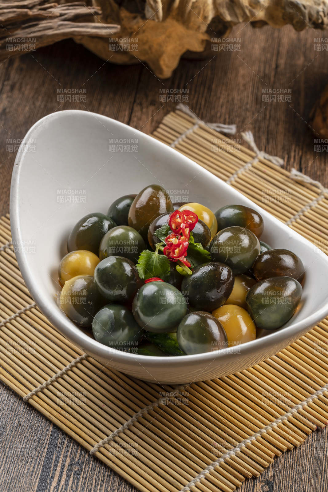 美味凉菜小皮蛋松花鹌鹑蛋