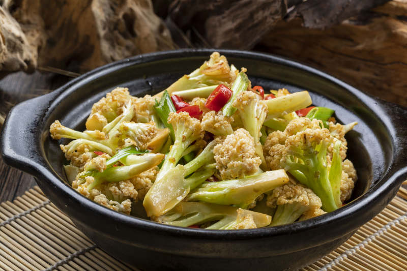 砂锅米椒有机菜花